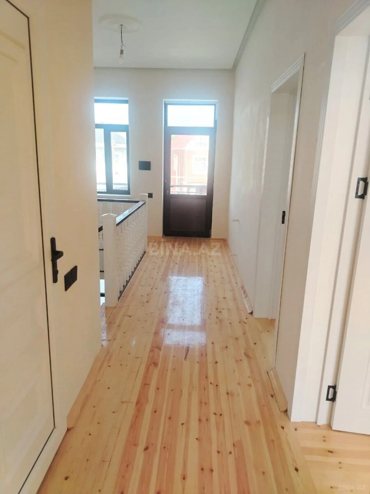 Satılır 4 otaqlı həyət evi 160 m²