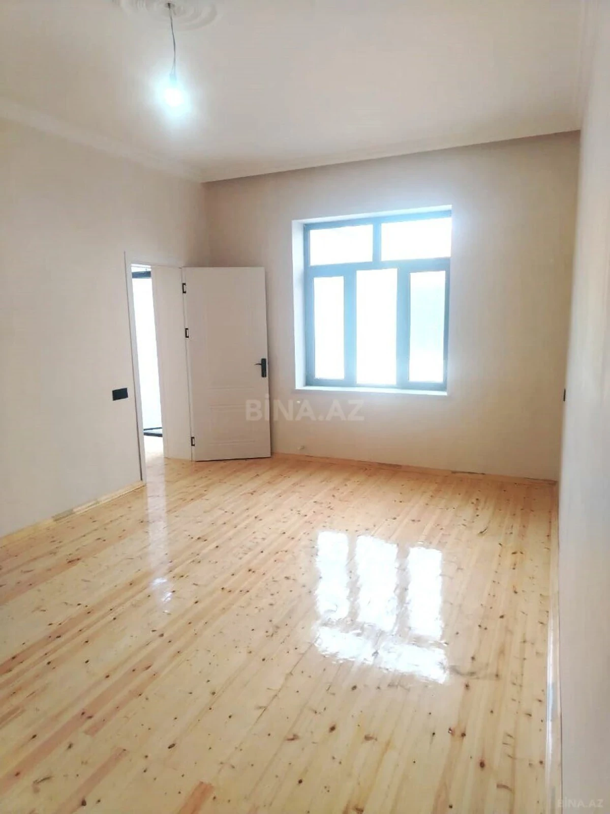 Satılır 4 otaqlı həyət evi 160 m²
