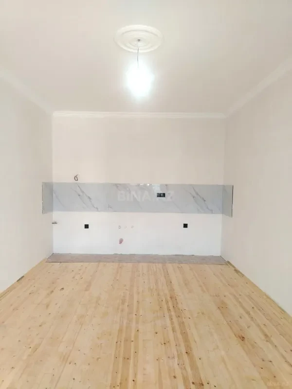 Satılır 4 otaqlı həyət evi 160 m²