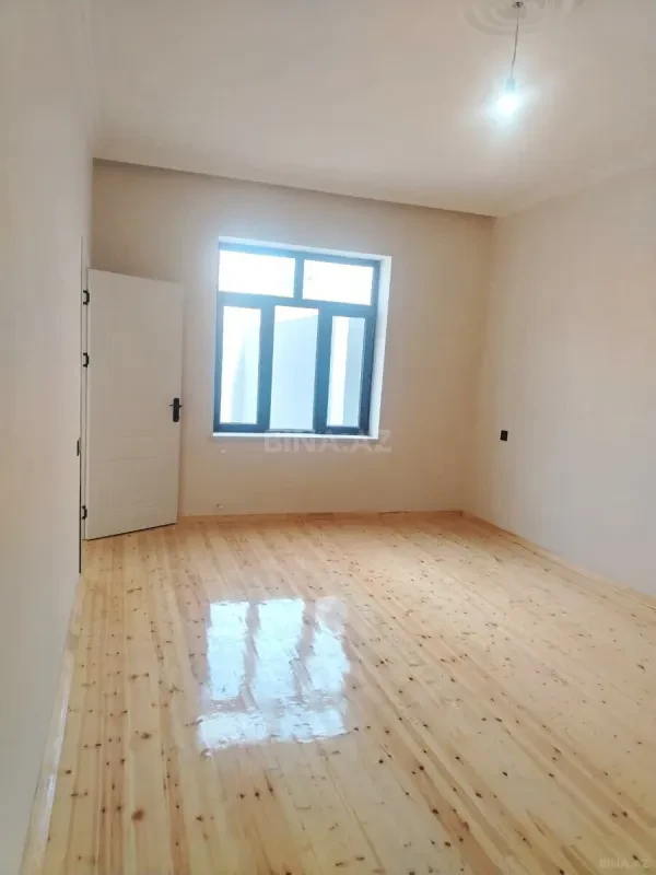 Satılır 4 otaqlı həyət evi 160 m²