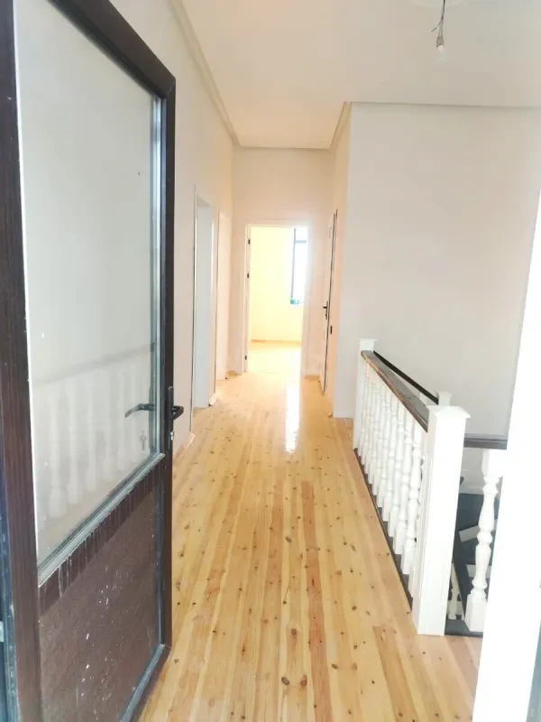 Satılır 4 otaqlı həyət evi 160 m²