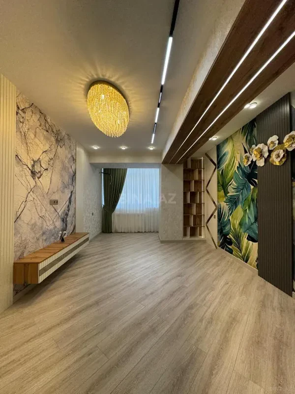 Satılır 3 otaqlı mənzil 110 m²