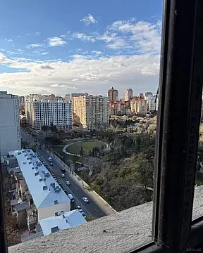 Satılır 3 otaqlı mənzil 160 m²