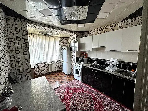 Satılır 4 otaqlı mənzil 100 m²
