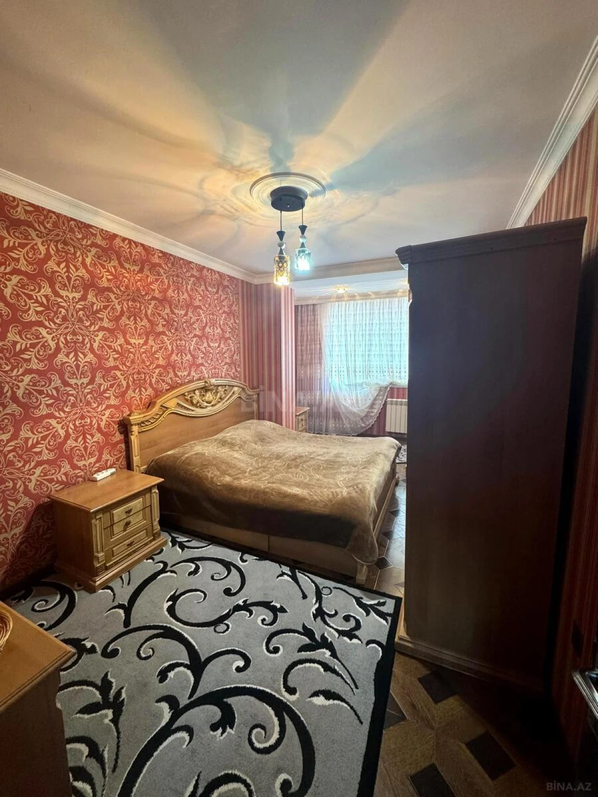 Satılır 4 otaqlı mənzil 100 m²