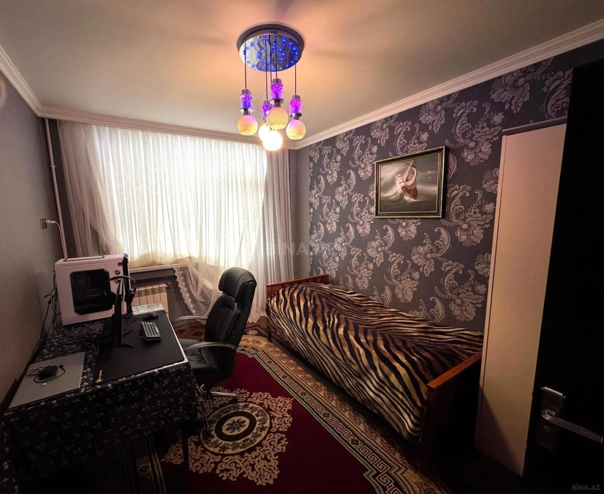 Satılır 4 otaqlı mənzil 100 m²