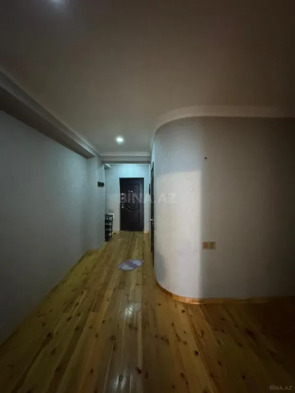 Satılır 3 otaqlı mənzil 115 m²