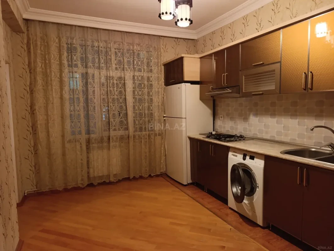 Kirayə verilir 2 otaqlı mənzil 98.8 m²