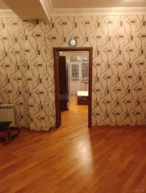 Kirayə verilir 2 otaqlı mənzil 98.8 m²