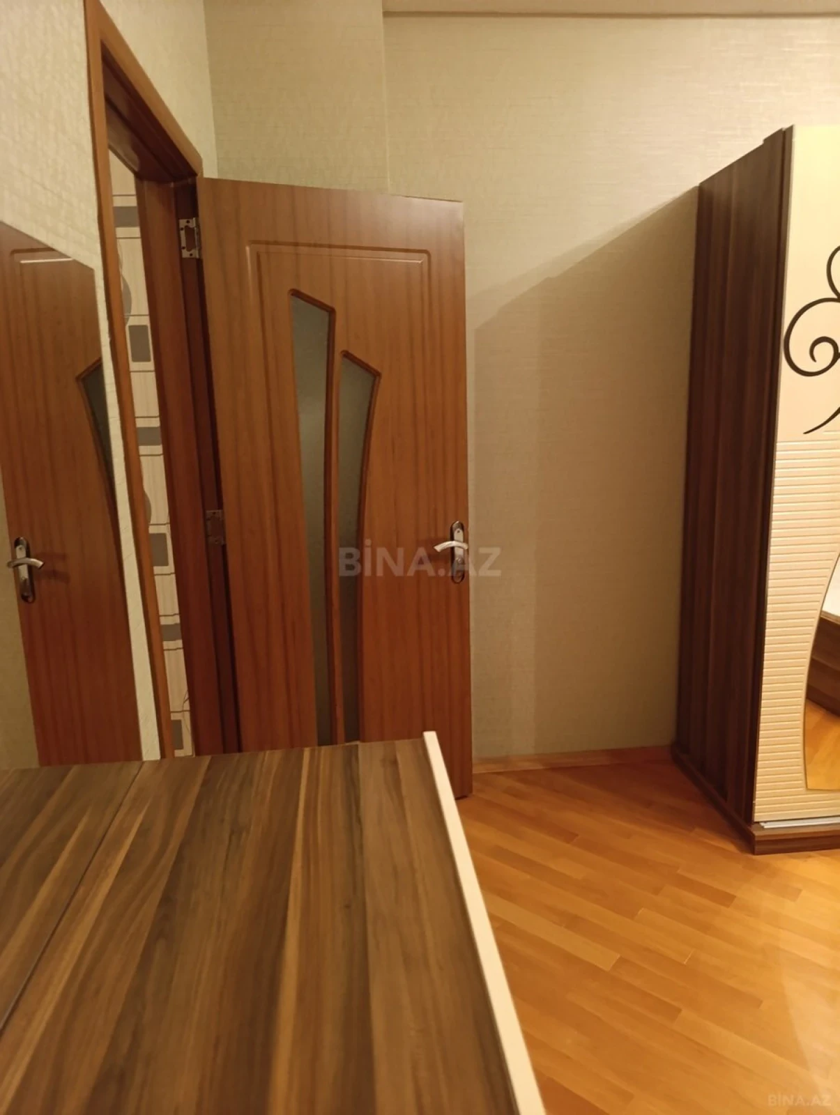 Kirayə verilir 2 otaqlı mənzil 98.8 m²