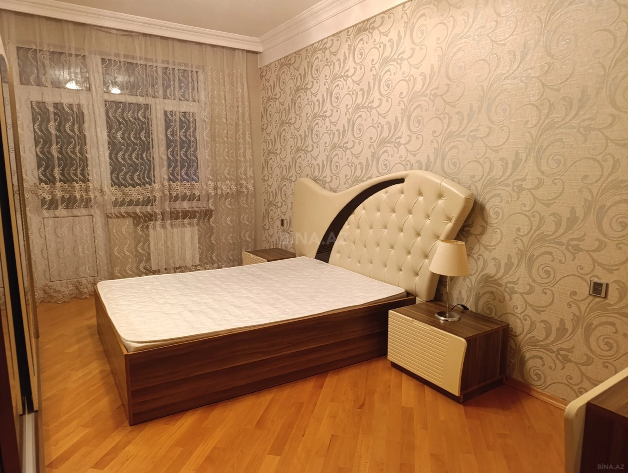 Kirayə verilir 2 otaqlı mənzil 98.8 m²