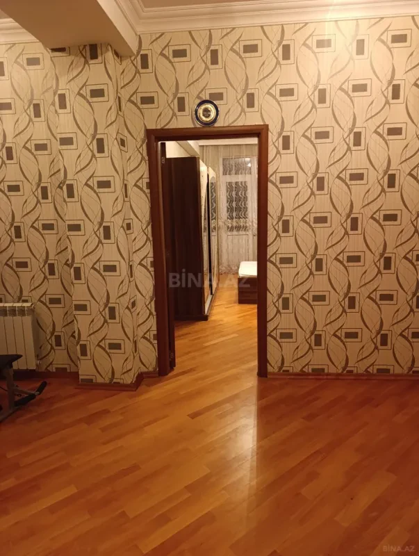Kirayə verilir 2 otaqlı mənzil 98.8 m²