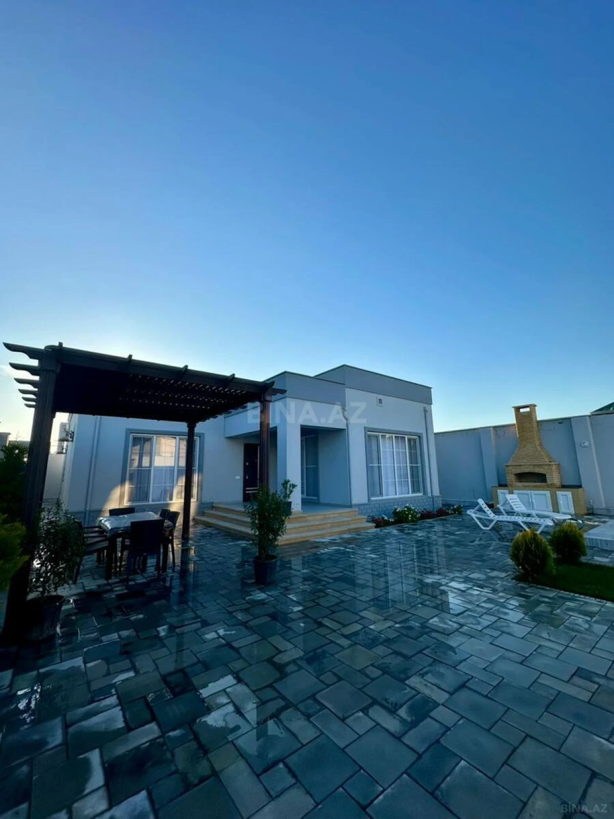 Satılır 4 otaqlı həyət evi 160 m²