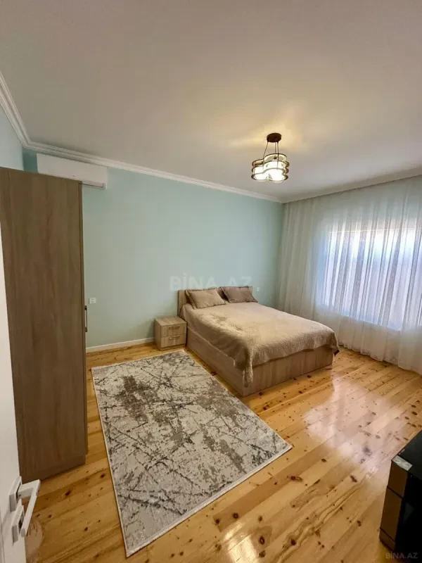 Satılır 4 otaqlı həyət evi 160 m²