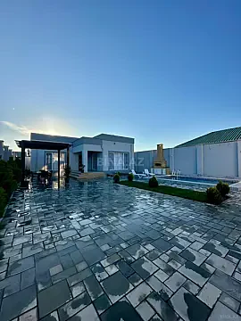 Satılır 4 otaqlı həyət evi 160 m²