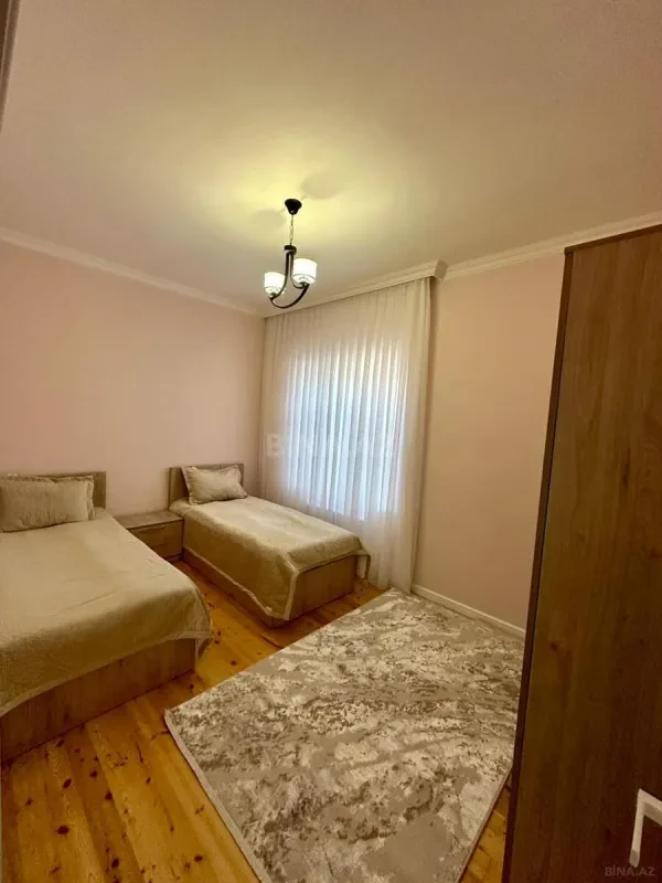 Satılır 4 otaqlı həyət evi 160 m²