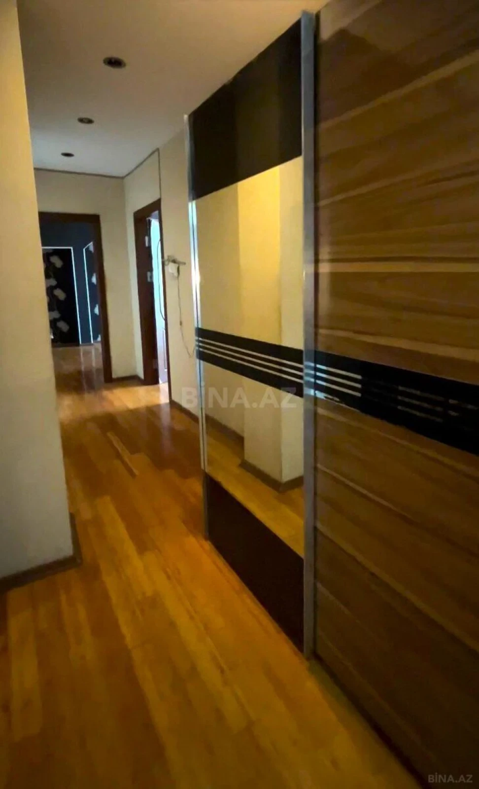 Satılır 3 otaqlı mənzil 85 m²