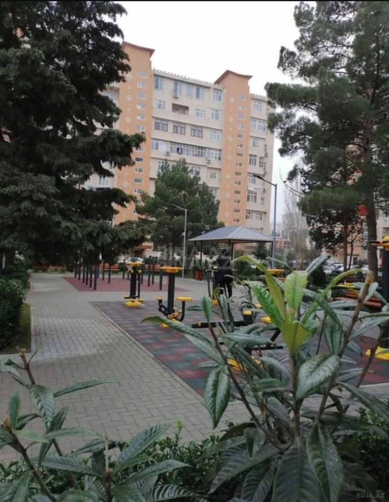 Satılır 2 otaqlı mənzil 60 m²
