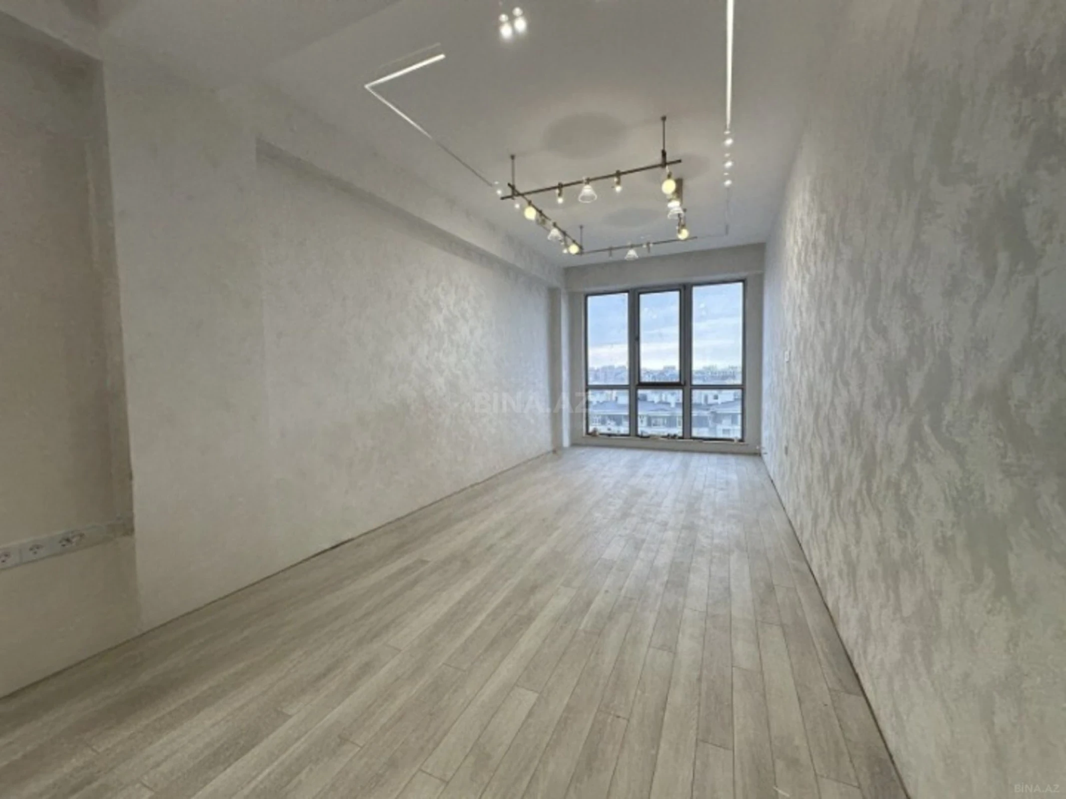 Satılır 3 otaqlı mənzil 100 m²