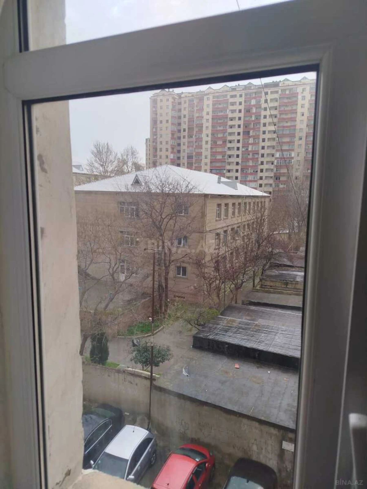 Satılır 1 otaqlı mənzil 35 m²