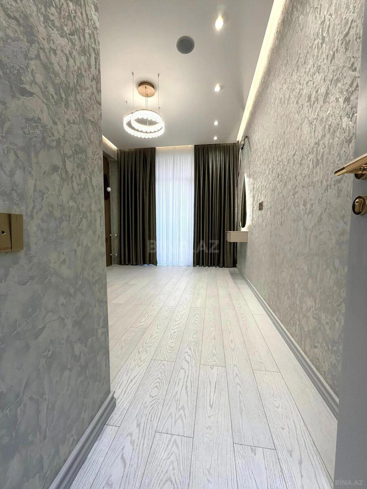 Satılır 2 otaqlı mənzil 54 m²