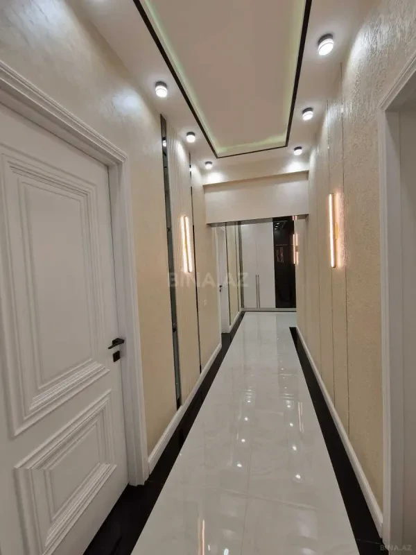 Satılır 3 otaqlı mənzil 140 m²