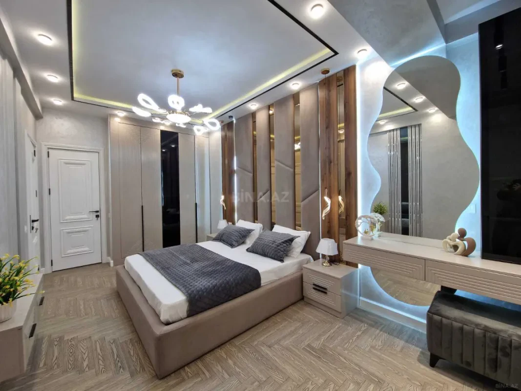 Satılır 3 otaqlı mənzil 140 m²