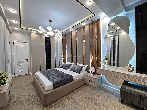 Satılır 3 otaqlı mənzil 140 m²