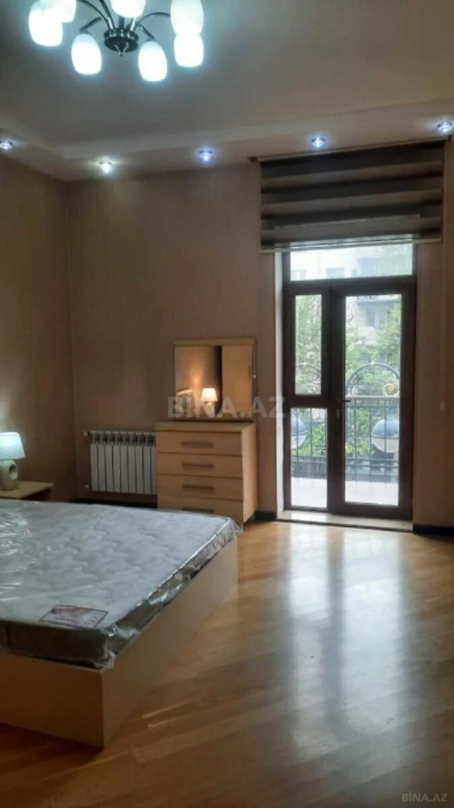 Satılır 3 otaqlı mənzil 86 m²
