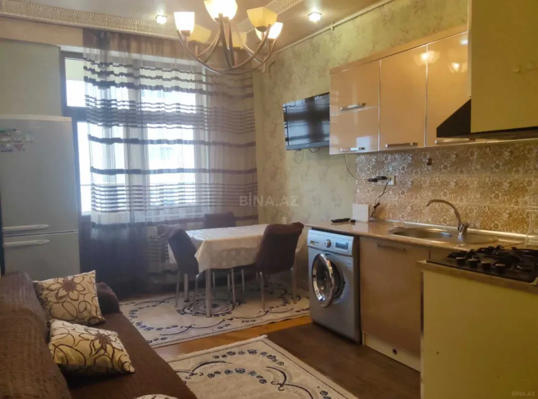 Kirayə verilir 2 otaqlı mənzil 90 m²