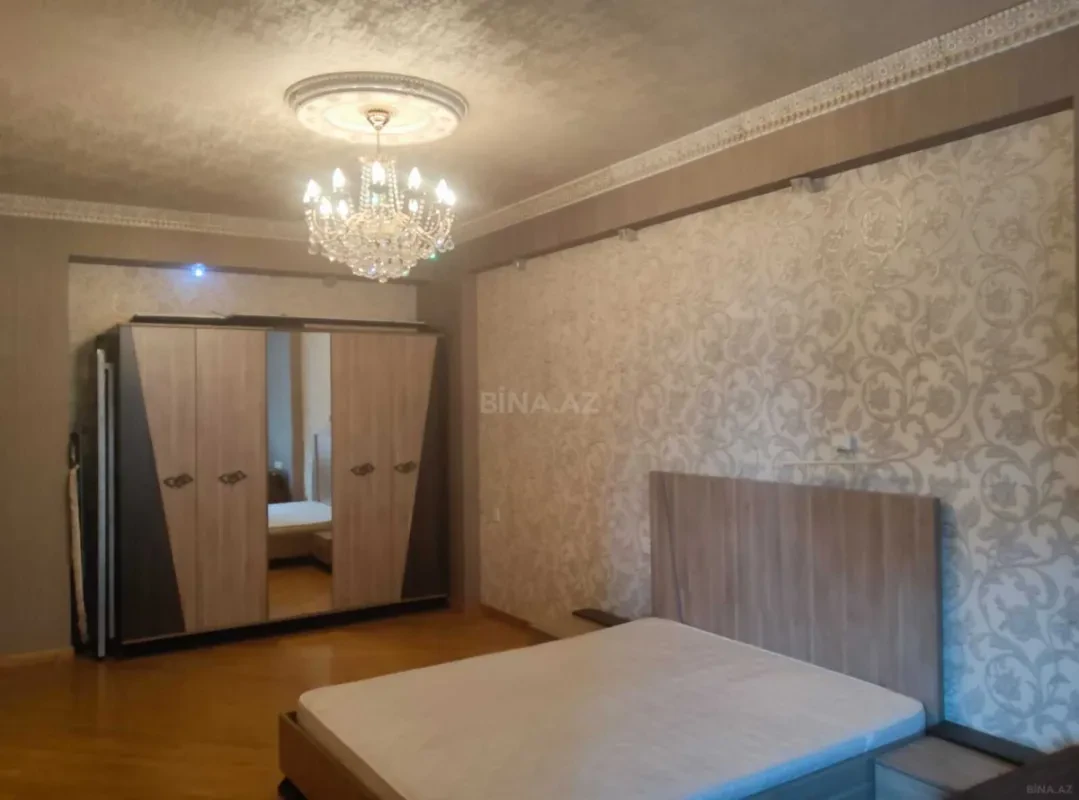 Kirayə verilir 2 otaqlı mənzil 90 m²