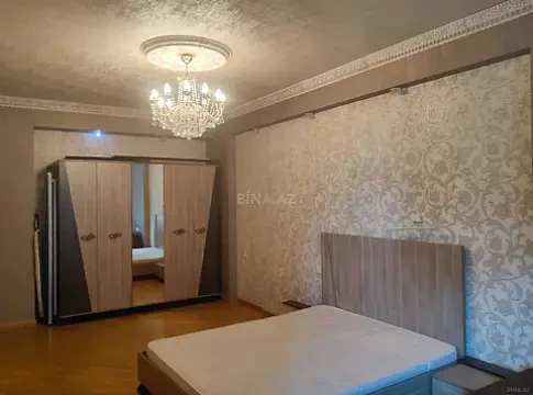 Kirayə verilir 2 otaqlı mənzil 90 m²