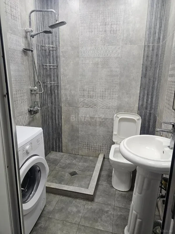Kirayə verilir 1 otaqlı mənzil 41 m²