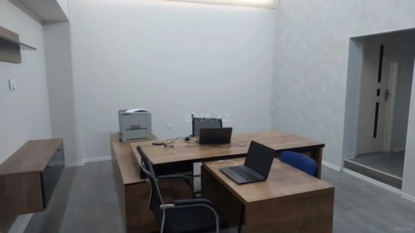 Kirayə verilir 5 otaqlı ofis 220 m²