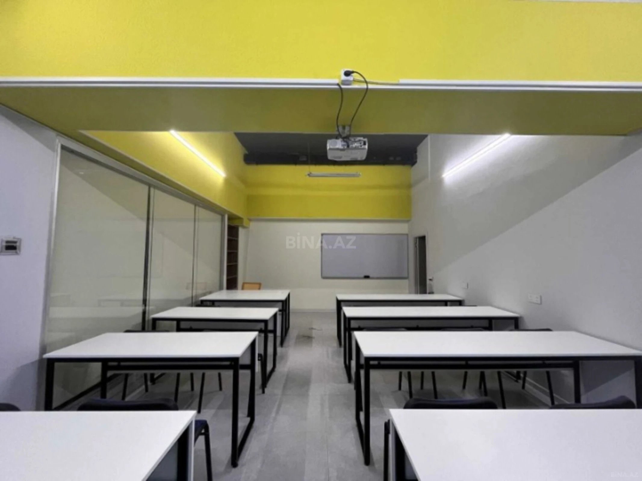 Kirayə verilir 5 otaqlı ofis 220 m²