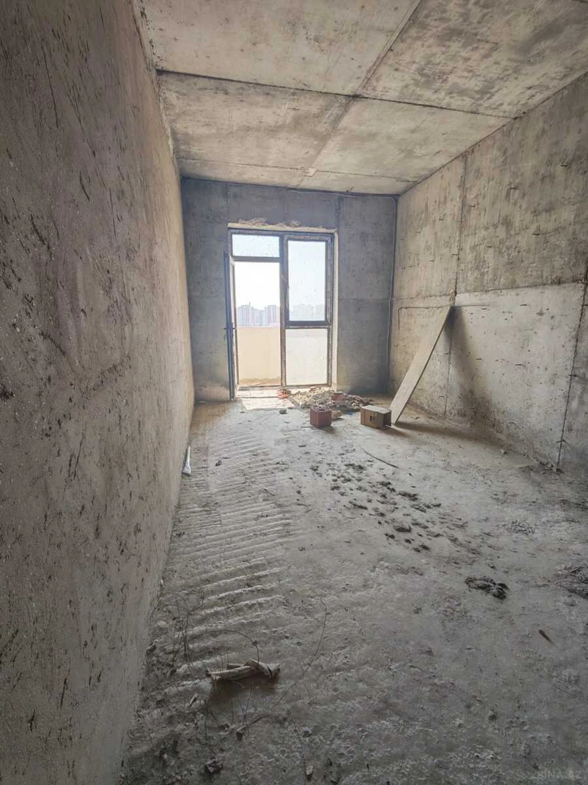 Satılır 2 otaqlı mənzil 59 m²