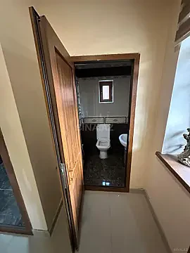 Satılır 7 otaqlı həyət evi 400 m²