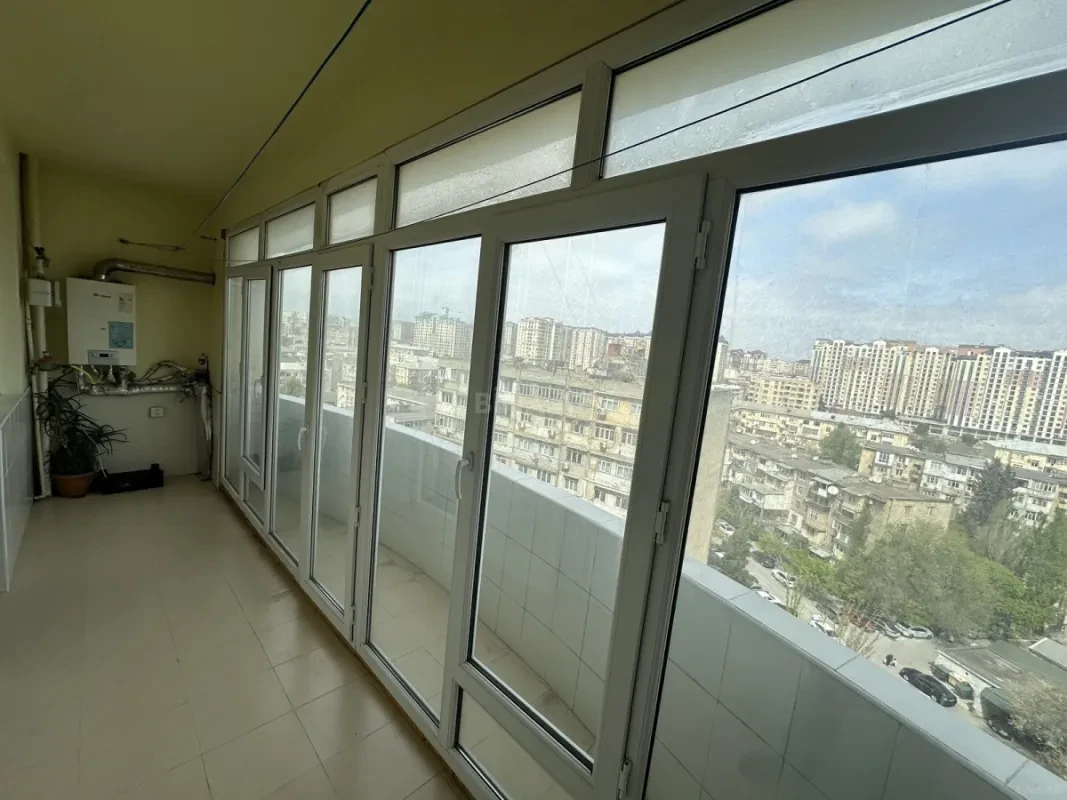 Kirayə verilir 3 otaqlı mənzil 137 m²