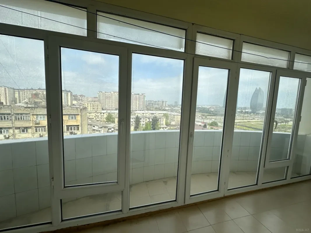 Kirayə verilir 3 otaqlı mənzil 137 m²