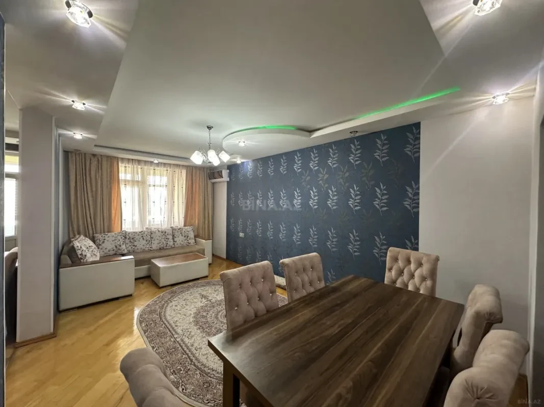 Kirayə verilir 3 otaqlı mənzil 137 m²