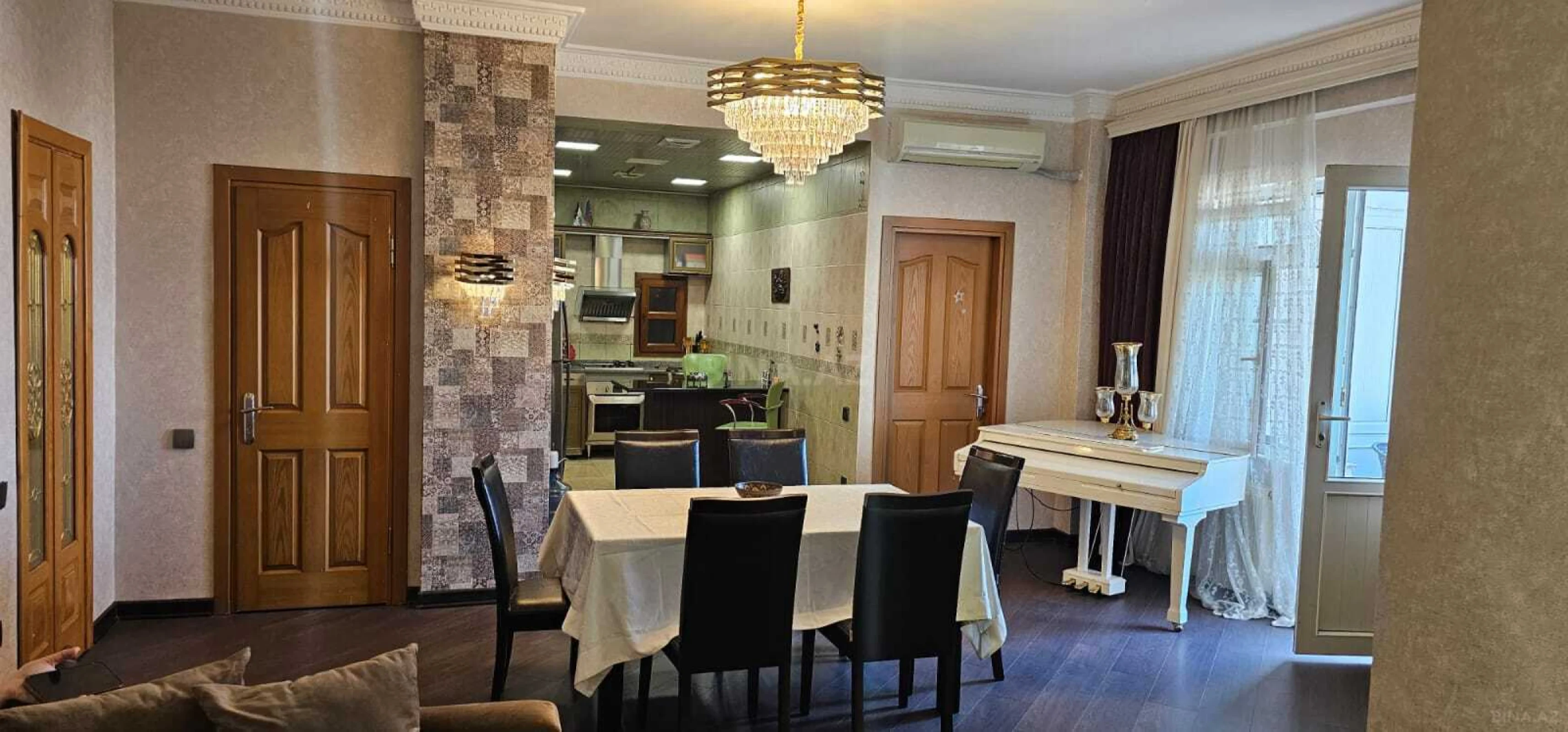 Satılır 3 otaqlı mənzil 110 m²