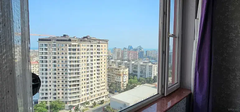 Satılır 3 otaqlı mənzil 110 m²