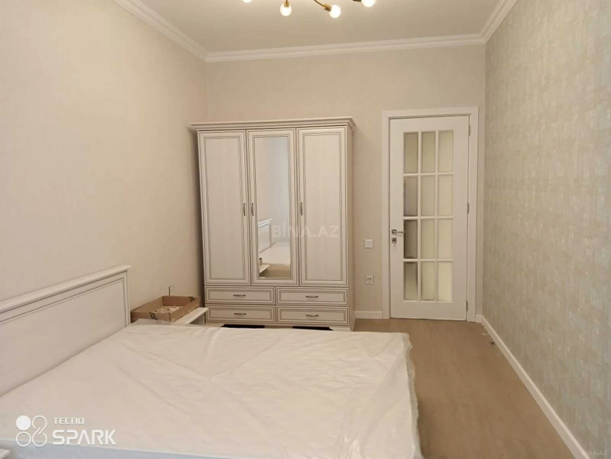 Kirayə verilir 3 otaqlı mənzil 110 m²