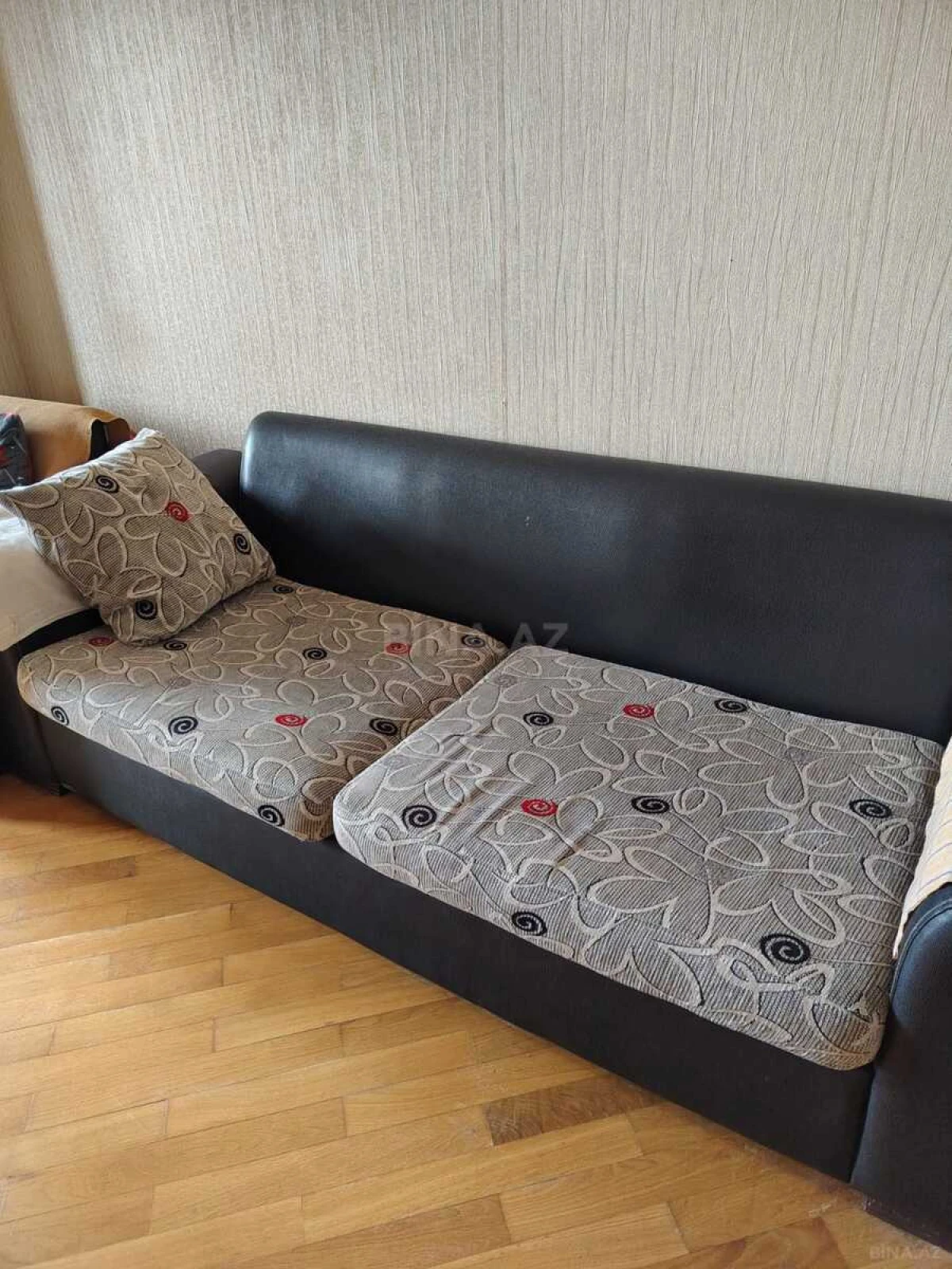 Kirayə verilir 2 otaqlı mənzil 65 m²