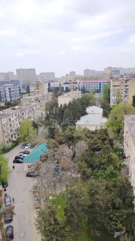 Kirayə verilir 2 otaqlı mənzil 65 m²