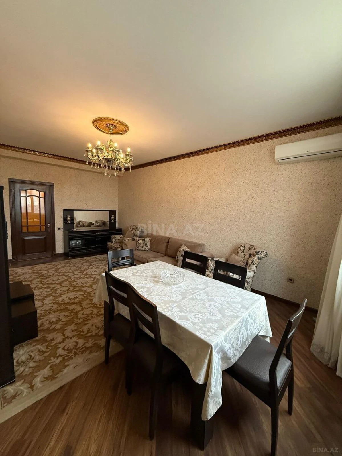 Satılır 3 otaqlı mənzil 115 m²