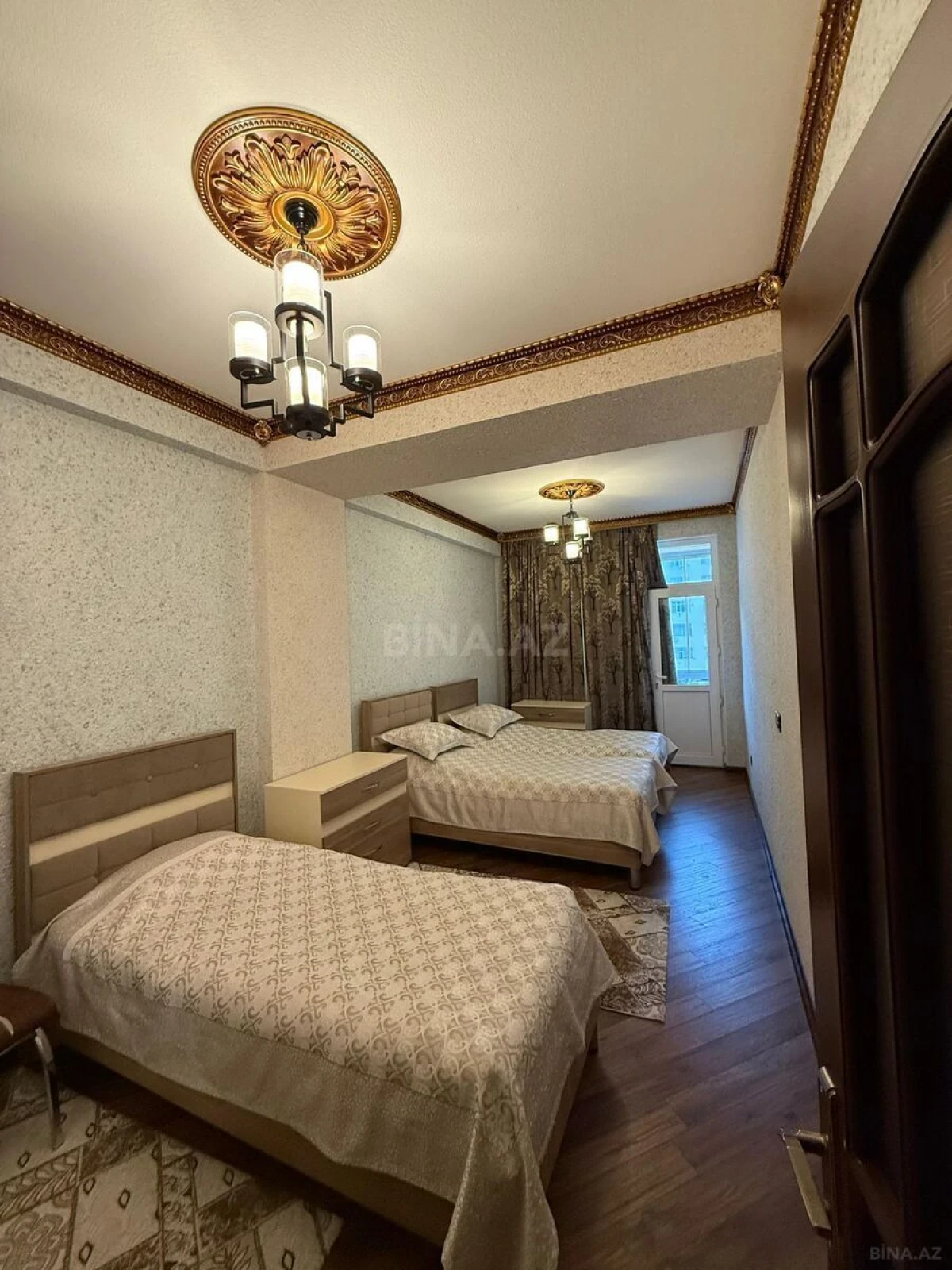 Satılır 3 otaqlı mənzil 115 m²