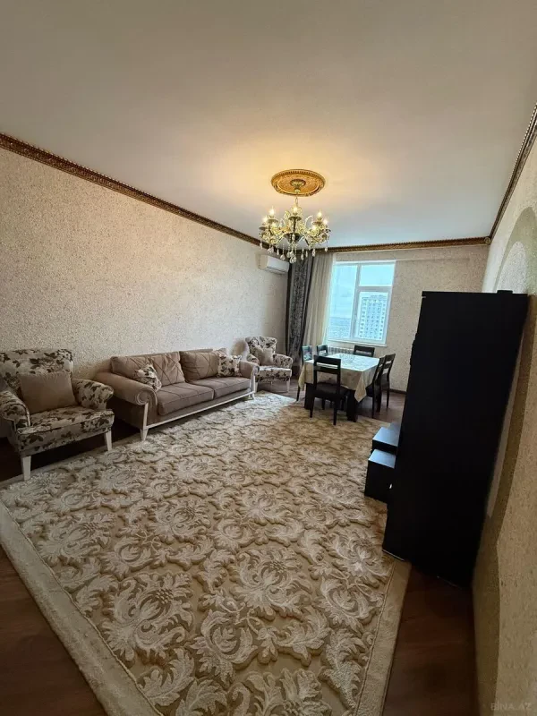 Satılır 3 otaqlı mənzil 115 m²