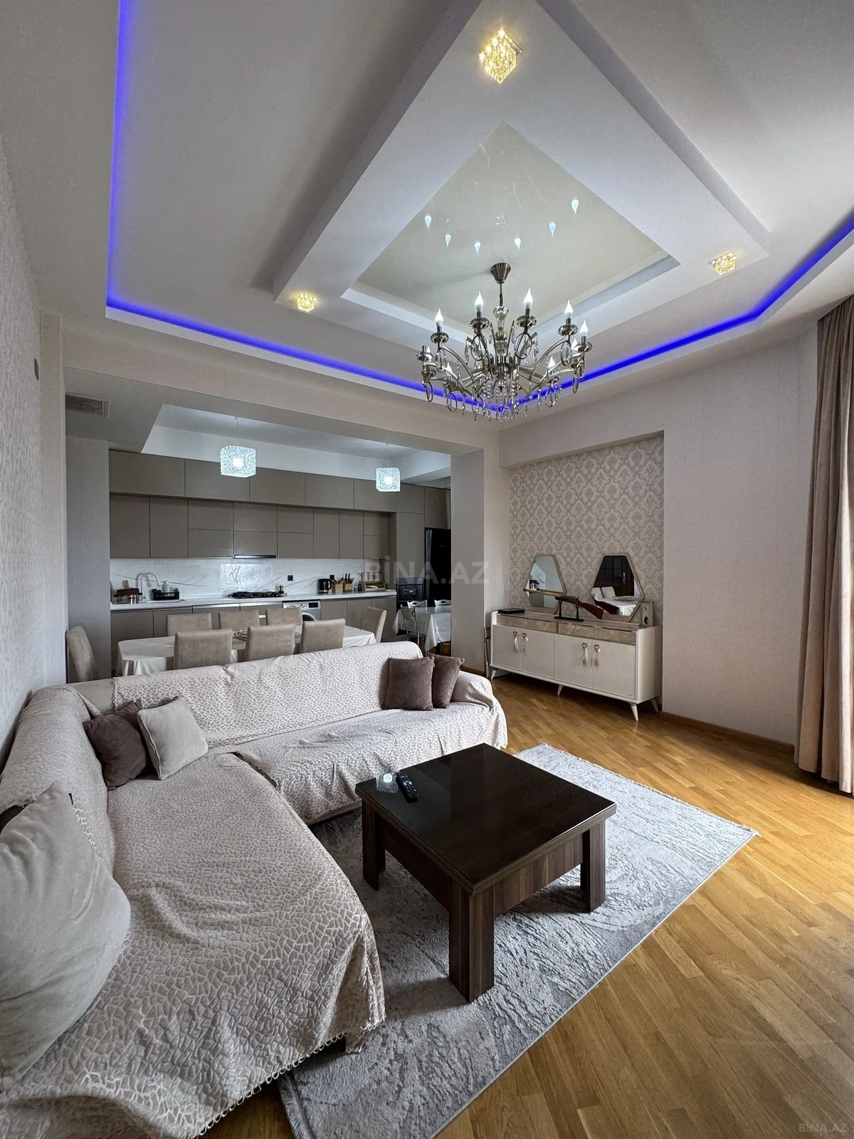 Satılır 3 otaqlı mənzil 106 m²