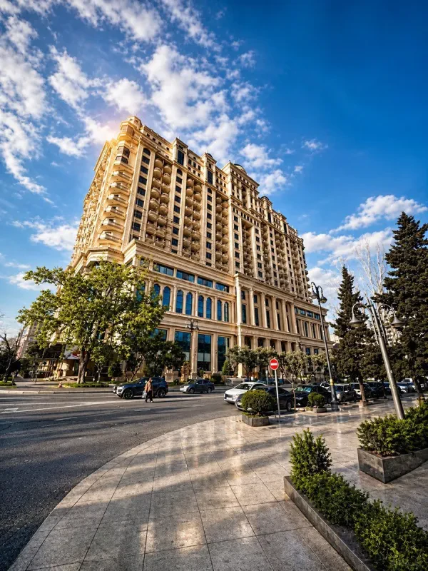 Satılır 3 otaqlı mənzil 106 m²